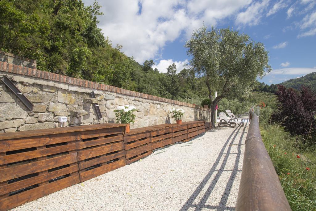 Podere Scoglio D'Oro Pescia Ngoại thất bức ảnh