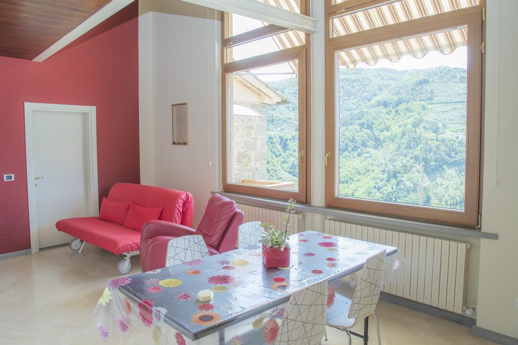 Podere Scoglio D'Oro Pescia Ngoại thất bức ảnh